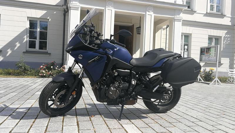 雅马哈 Tracer 700 对比本田 NC750X 试骑