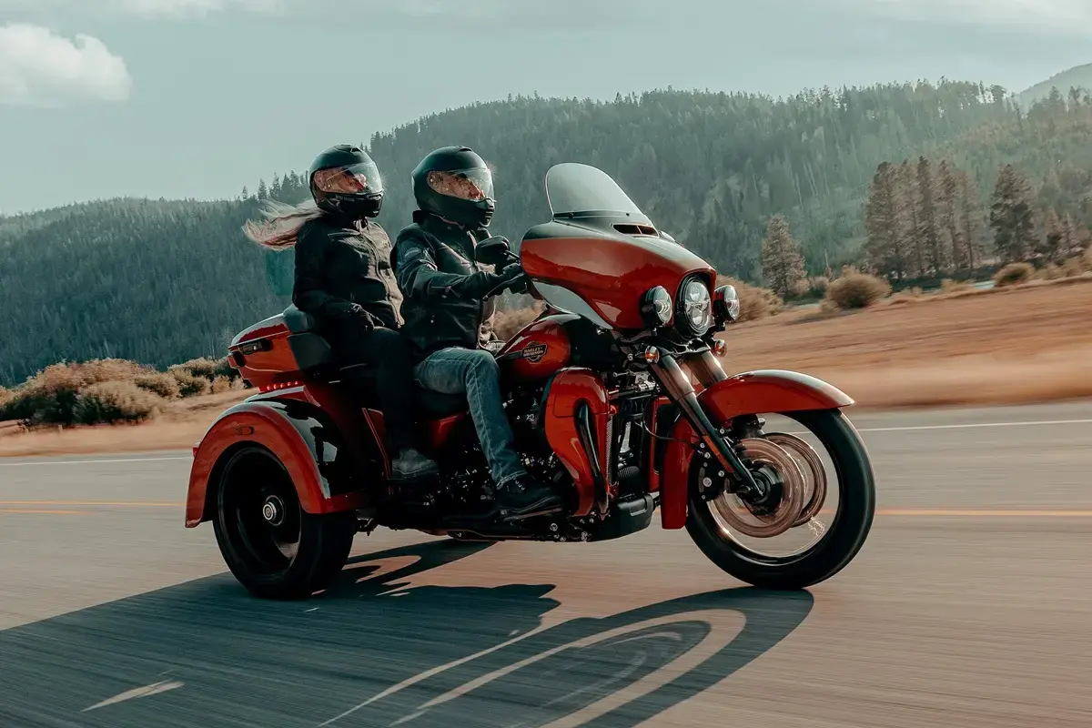 Harley Tri Glide unterwegs