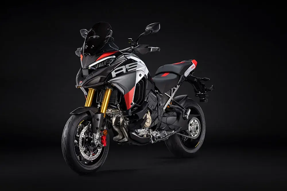 Ducati Diavel V4 RS visto de lado