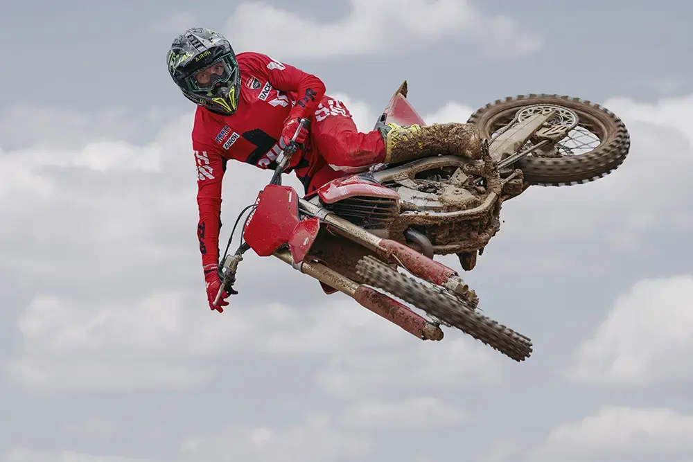 Desmo450 MX fliegt