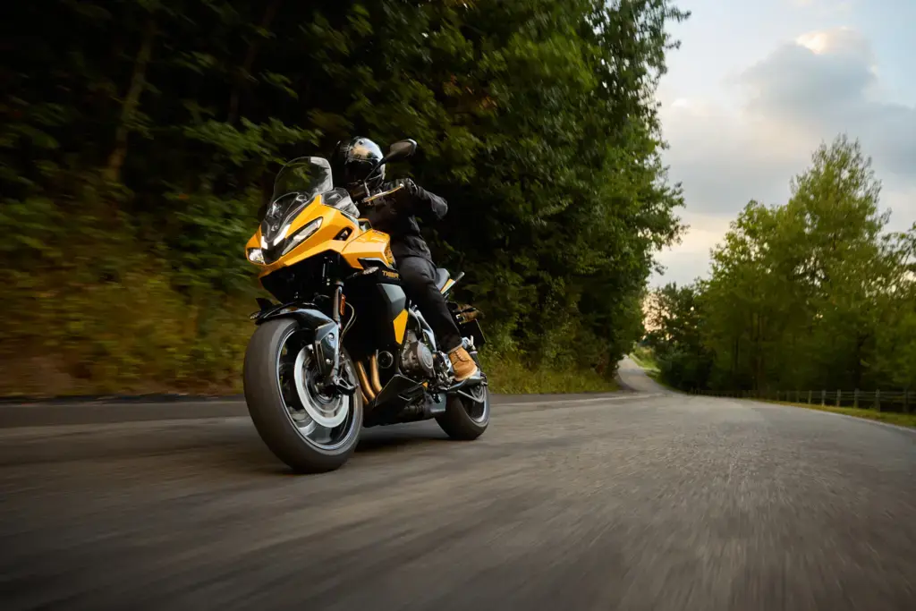 Triumph Tiger Sport 800 desde el frente